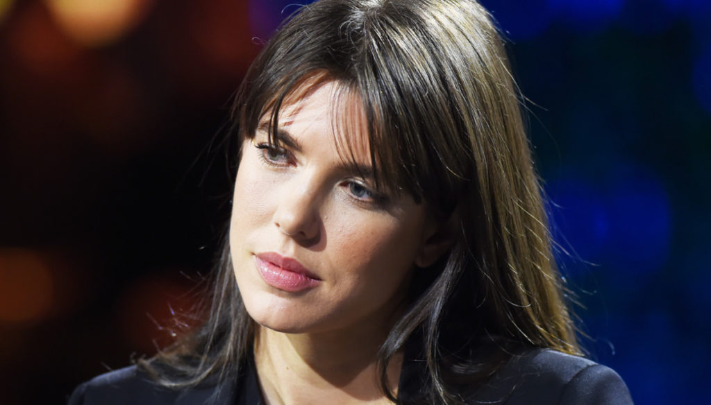 Charlotte Casiraghi changes her life and Carolina of Monaco dresses as a bride