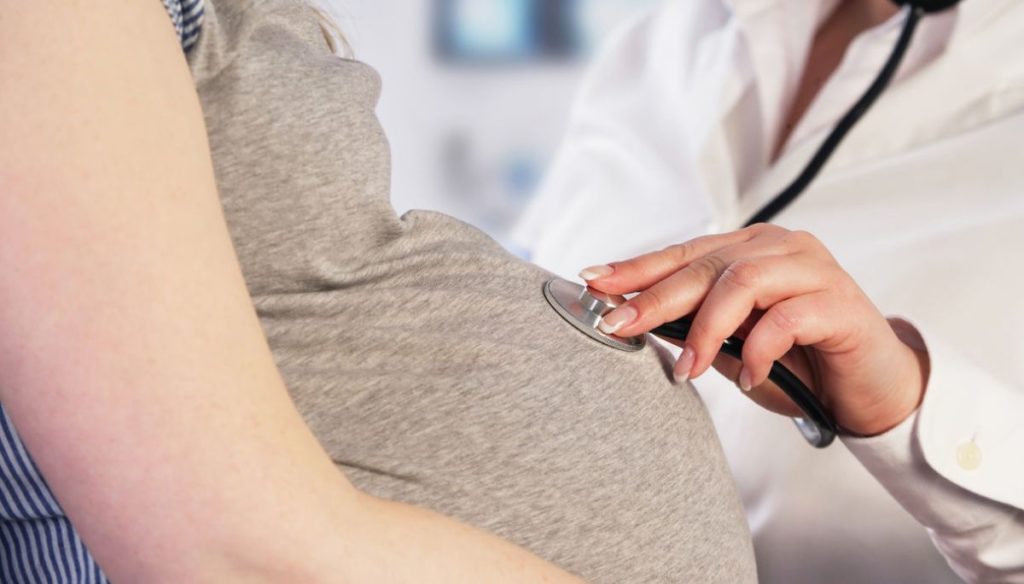 Causes, symptoms and treatment for risky pregnancy