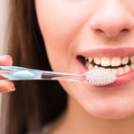 Toothbrush: where to keep it and when to change it