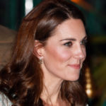 Kate Middleton with transparencies, enchants in Missoni. But the coat is a disaster