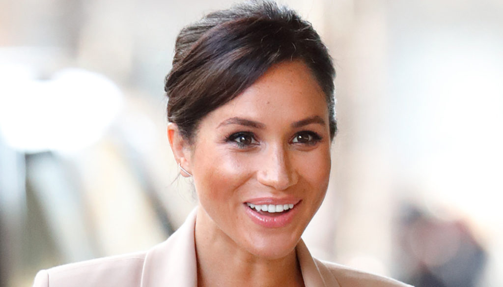 Meghan Markle will give birth at home as the Queen. Spite to Kate