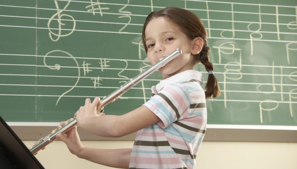 Music therapy for children: 5 reasons for not giving up its effects