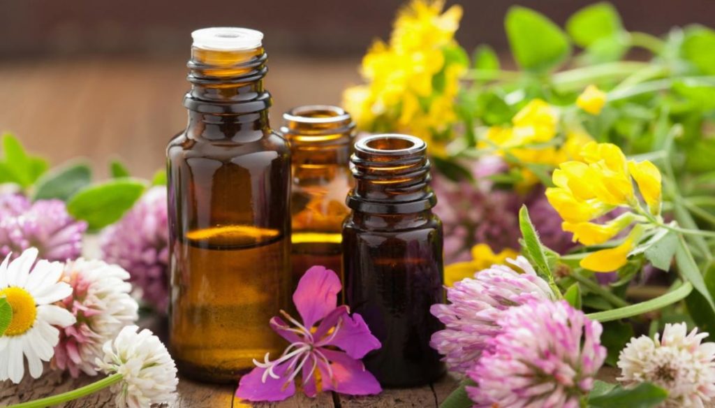 Aromatherapy: how it was born and what it is