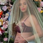 Beyoncé is pregnant with twins