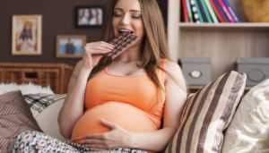 Chocolate in pregnancy: good for the baby (and mother)