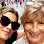 Emma and her mother on Twitter: women like mothers at 31