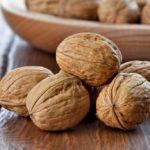 Properties, benefits and contraindications of walnuts