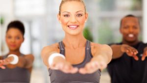Toned and sculpted arms: the exercises to do at home