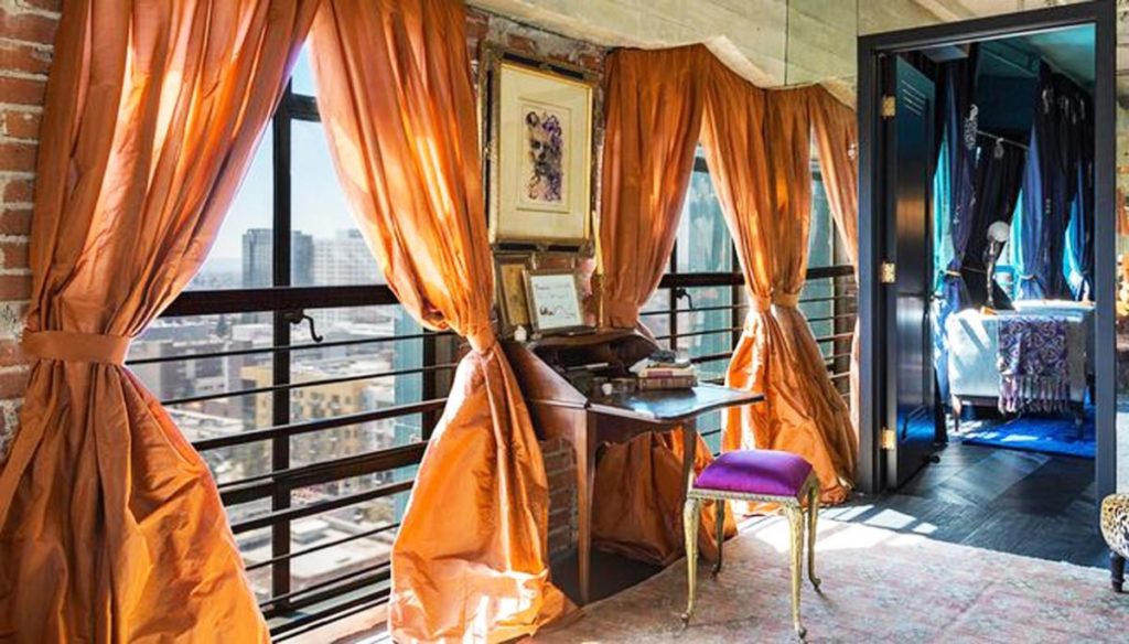 Johnny Depp sells the 5 Los Angeles penthouses for $ 12,780,000