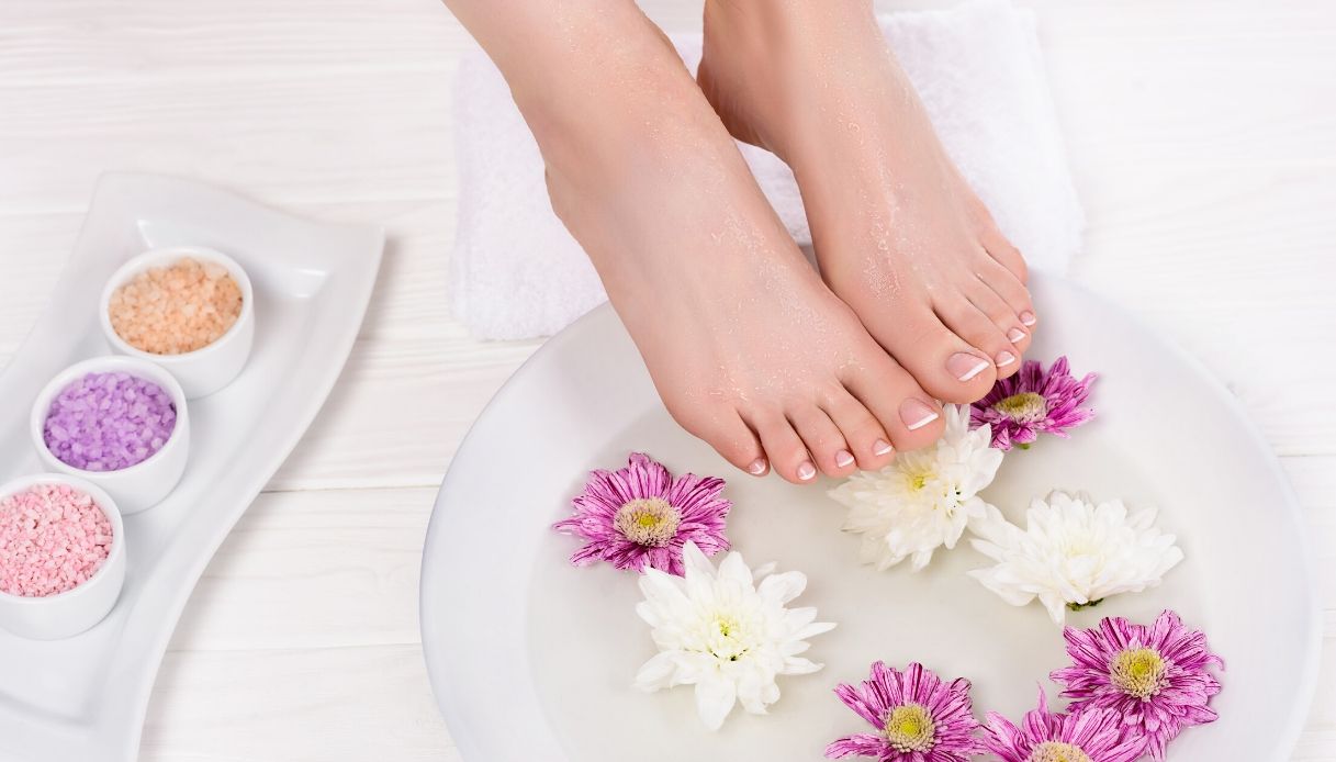 DIY pedicure: how to have perfect nails and feet, even at home