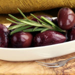 Kalamata olives: fill up on antioxidants and protect your heart