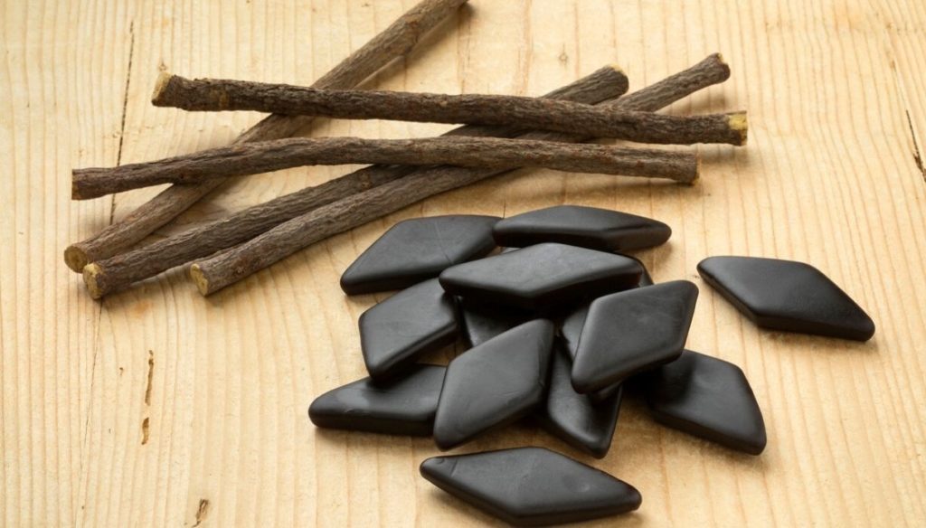 Licorice sticks, possible remedy against acids and bad digestion