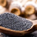 Poppy seeds to fill up on fiber and protect the heart
