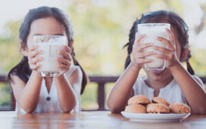Milk: the ally for combating overweight and obesity
