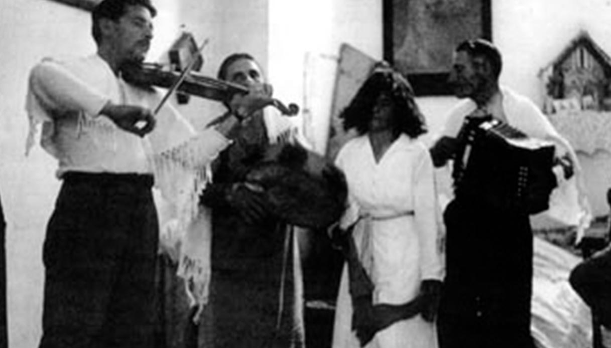 Luigi Stifani, Salvatora Marzo, Pasquale Zizzani, during the exorcism of a tarantata