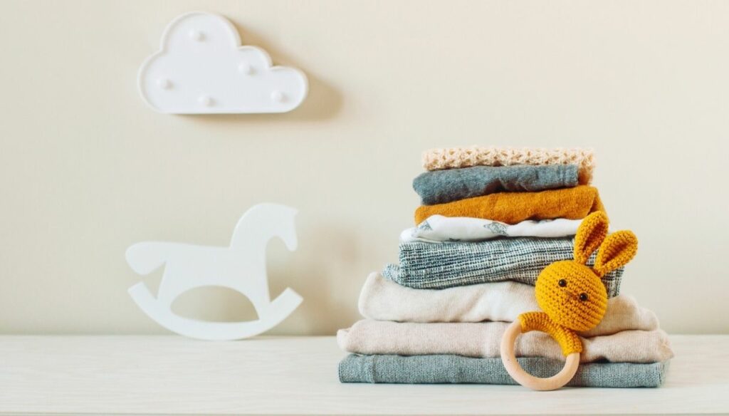 What to do with children's clothes when they are no longer used