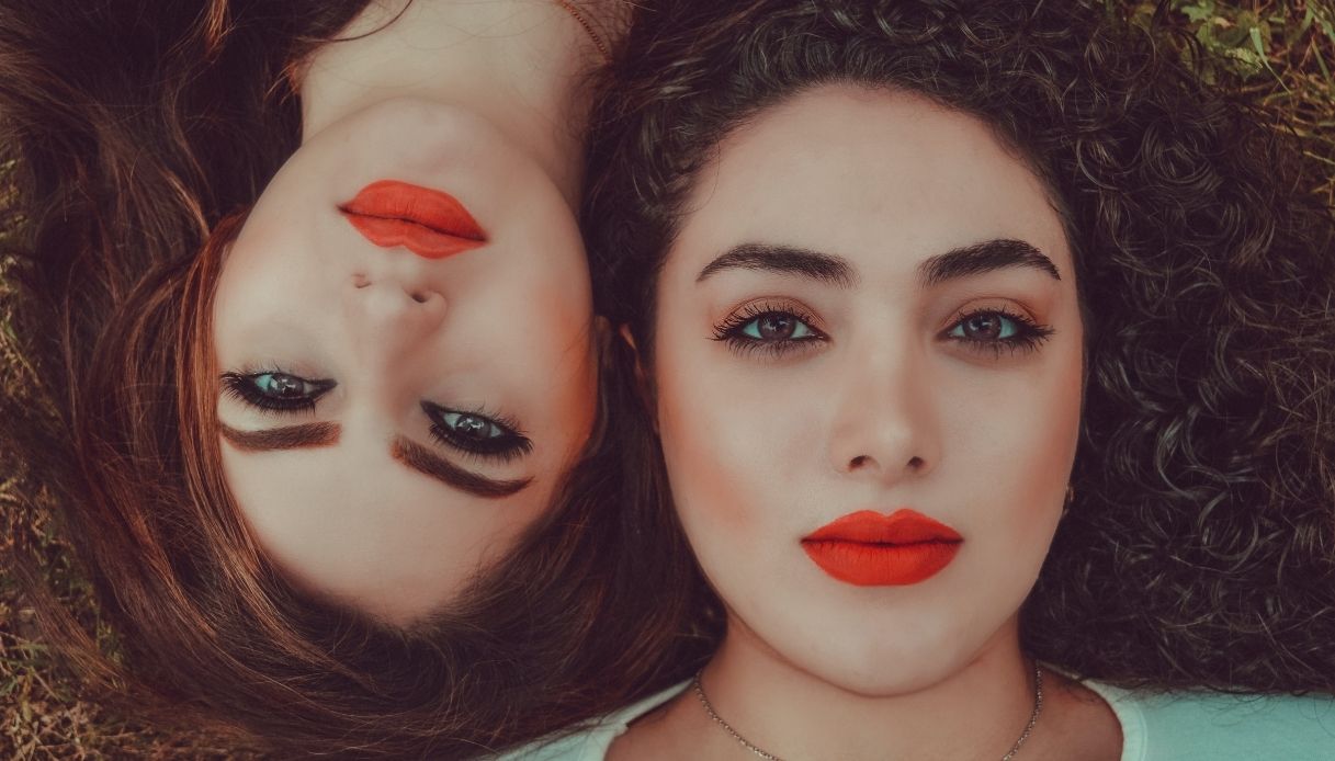 girls red lipstick