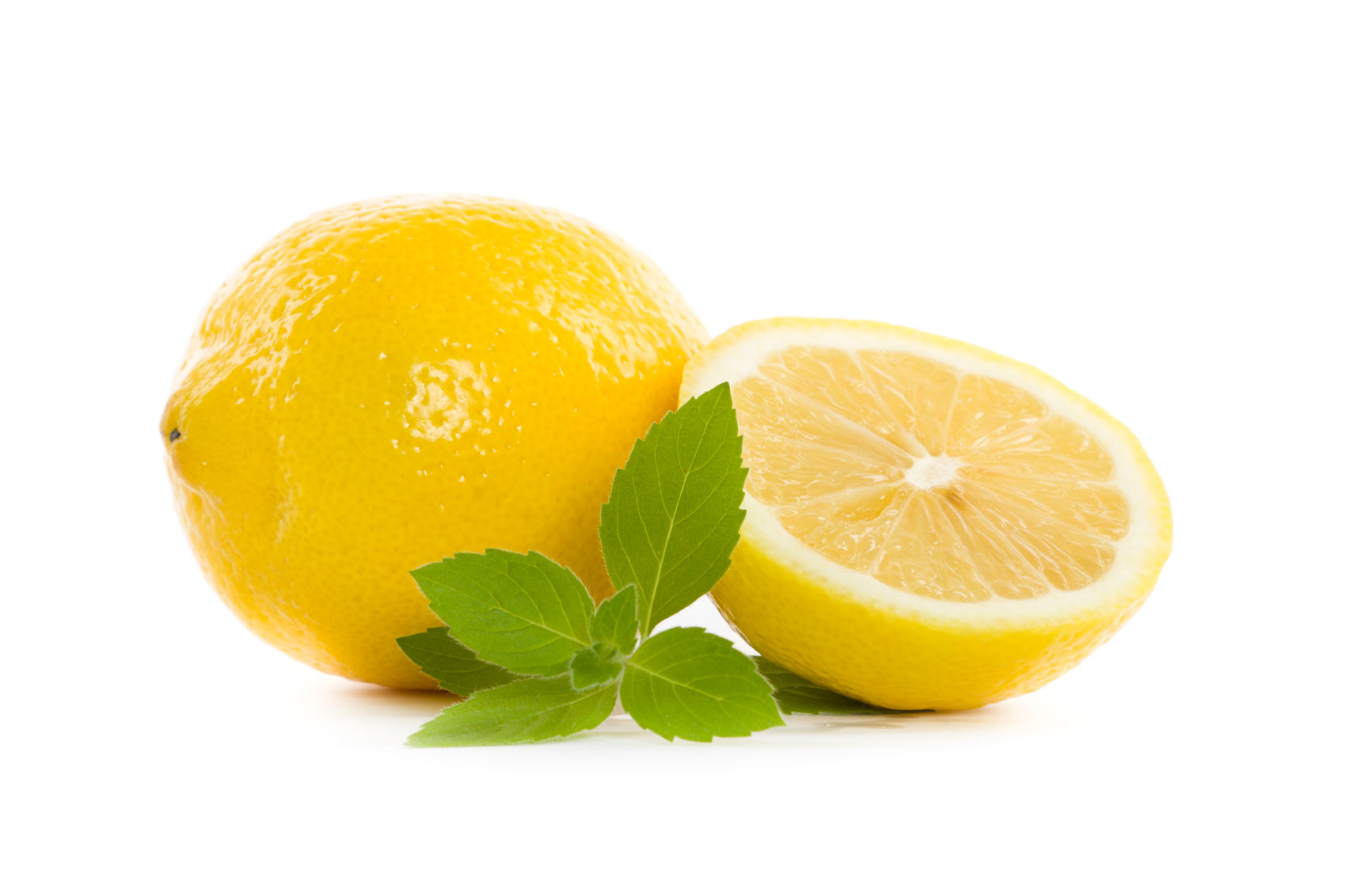 Lemon hair water: the DIY recipe with essential oils
