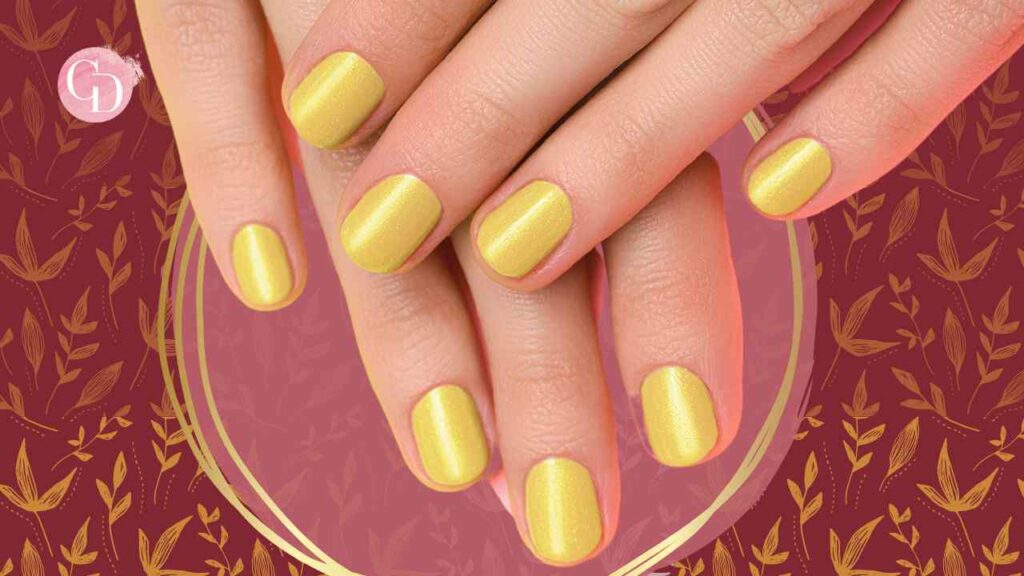 Taking care of your nails at home like at the beautician?  You can: here's how!