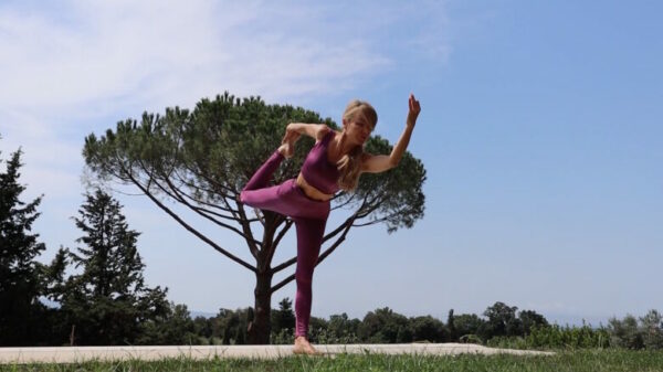 Yoga: asanas to improve balance - Video