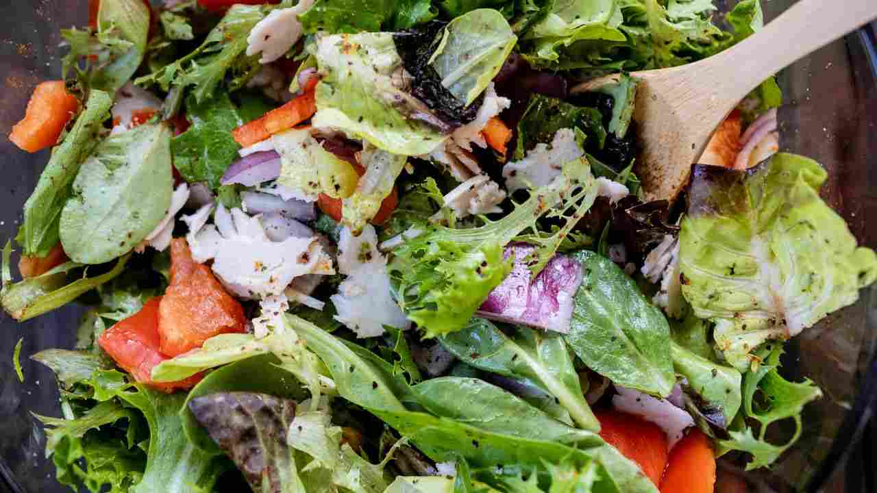 salad diet mistakes