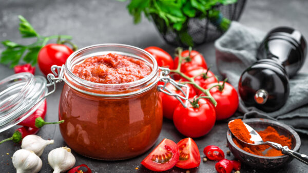 How to prepare tomato puree at home