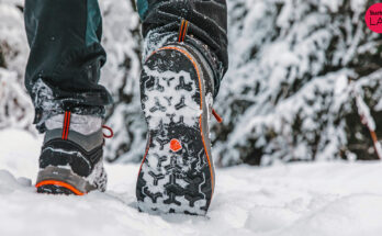Boots for walking on the snow: the best 4