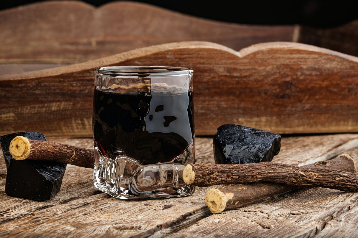 Licorice liqueur: the recipe to make it at home