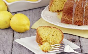 Light lemon cake: a light and fat-free dessert