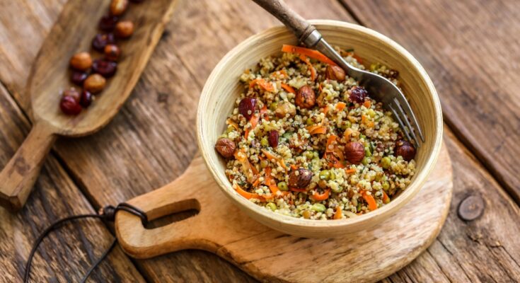 Quinoa: what it is, properties and nutritional values, calories, benefits and uses in the kitchen