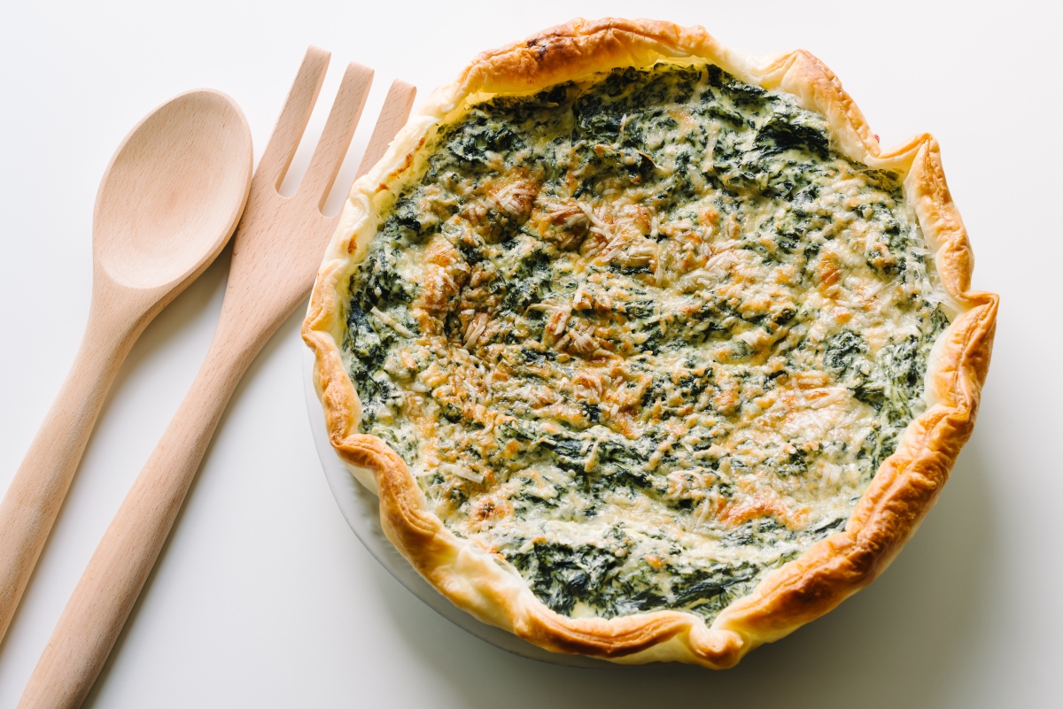 Ricotta and spinach savory pie, a quick and easy recipe