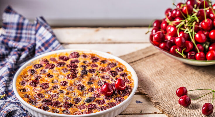 Cherry clafoutis: the recipe for a delicate French dessert