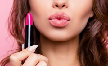 "Honey lips": the return of sparkling and luscious lips?