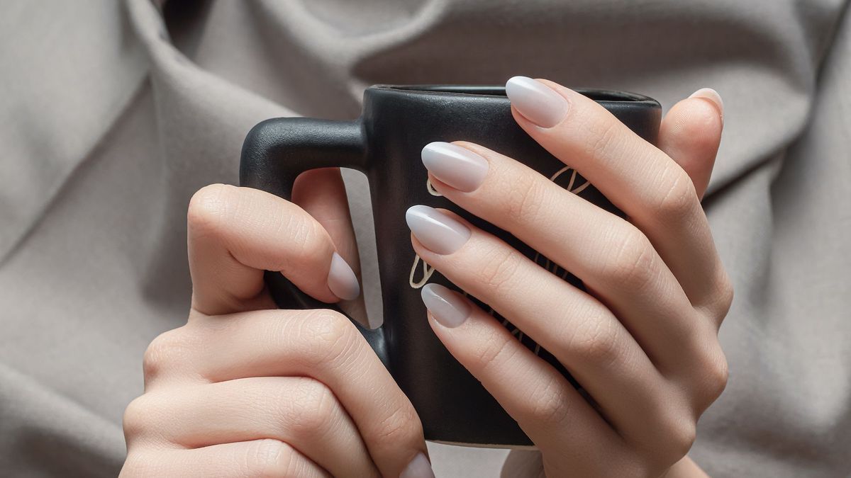 5 things your doctor knows about you just by looking at your nails