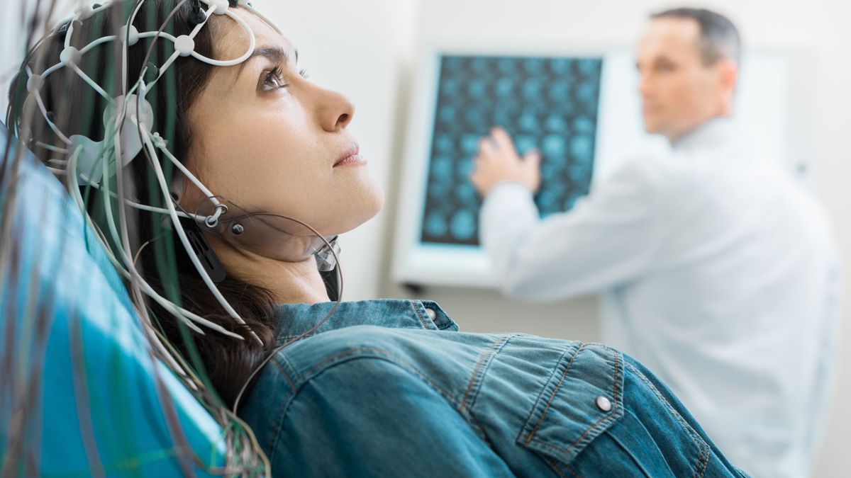Faced with depression, could transcranial stimulation be the solution?  Our psychiatrist answers
