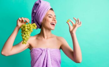 Grapes, a natural ingredient with powerful purifying and moisturizing powers