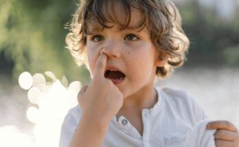 Is there a risk for baby eating their boogers?