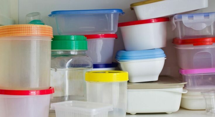 These 4 signs your plastic Tupperware is becoming dangerous for your health