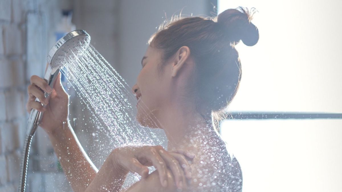 Beauty tip: is it really a good idea to wash with cold water?