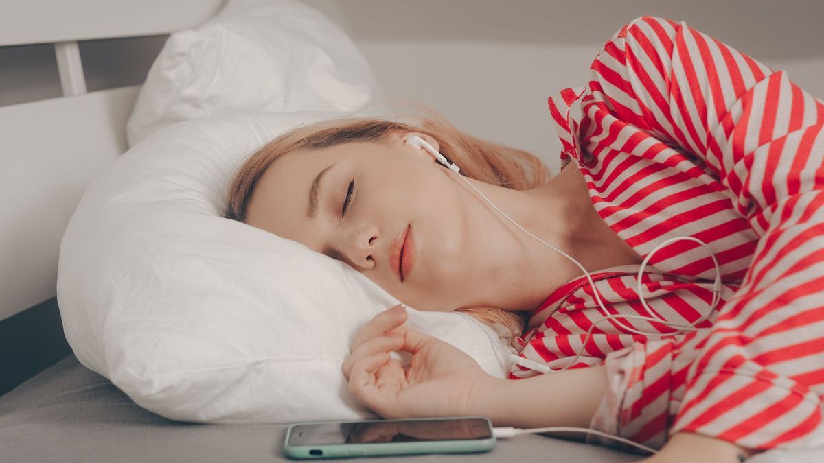 Should I be concerned about my health if I sleep with my cell phone next to the bed?