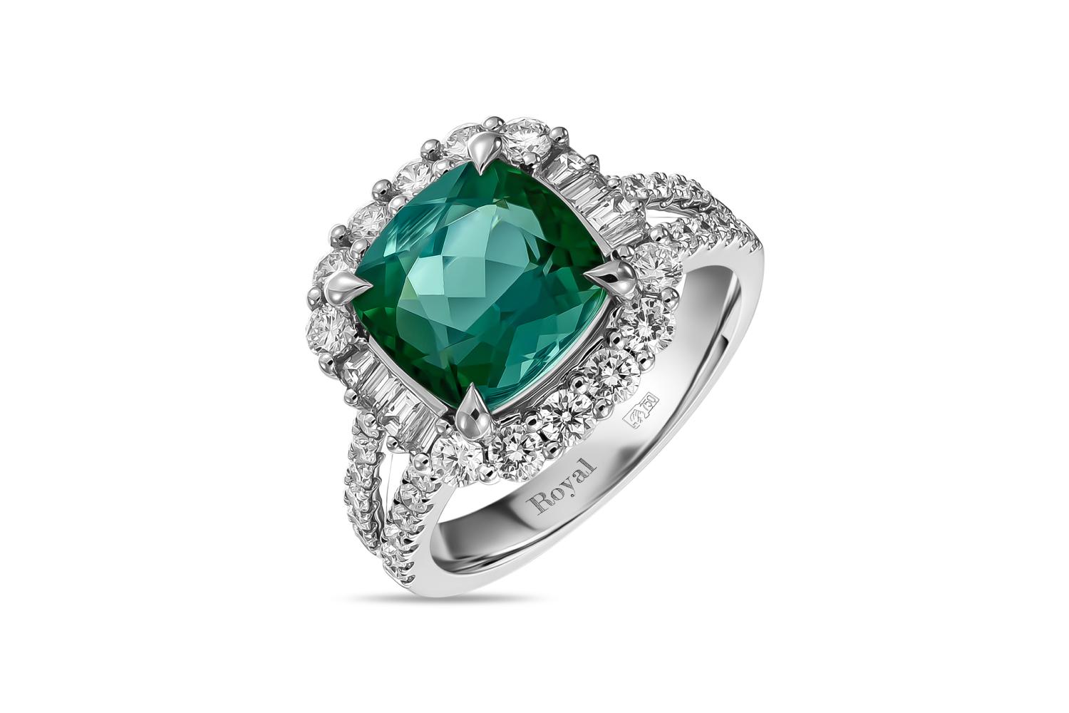 Cushion-cut diamond and tourmaline ring, 3.95 carats