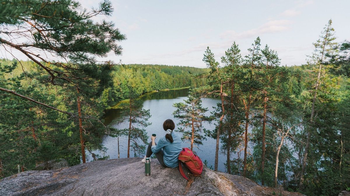 'Silent walking', this new well-being trend buzzing on TikTok