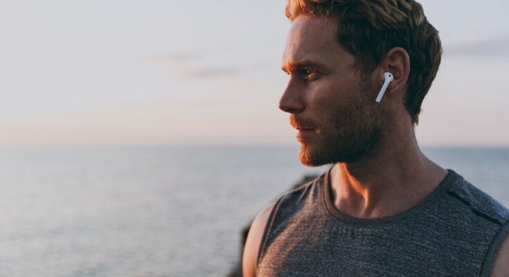 These little-known risks of headphones on your health