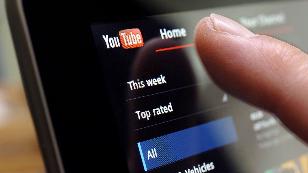 YouTube wants to limit the viewing of videos on body ideals by teenagers