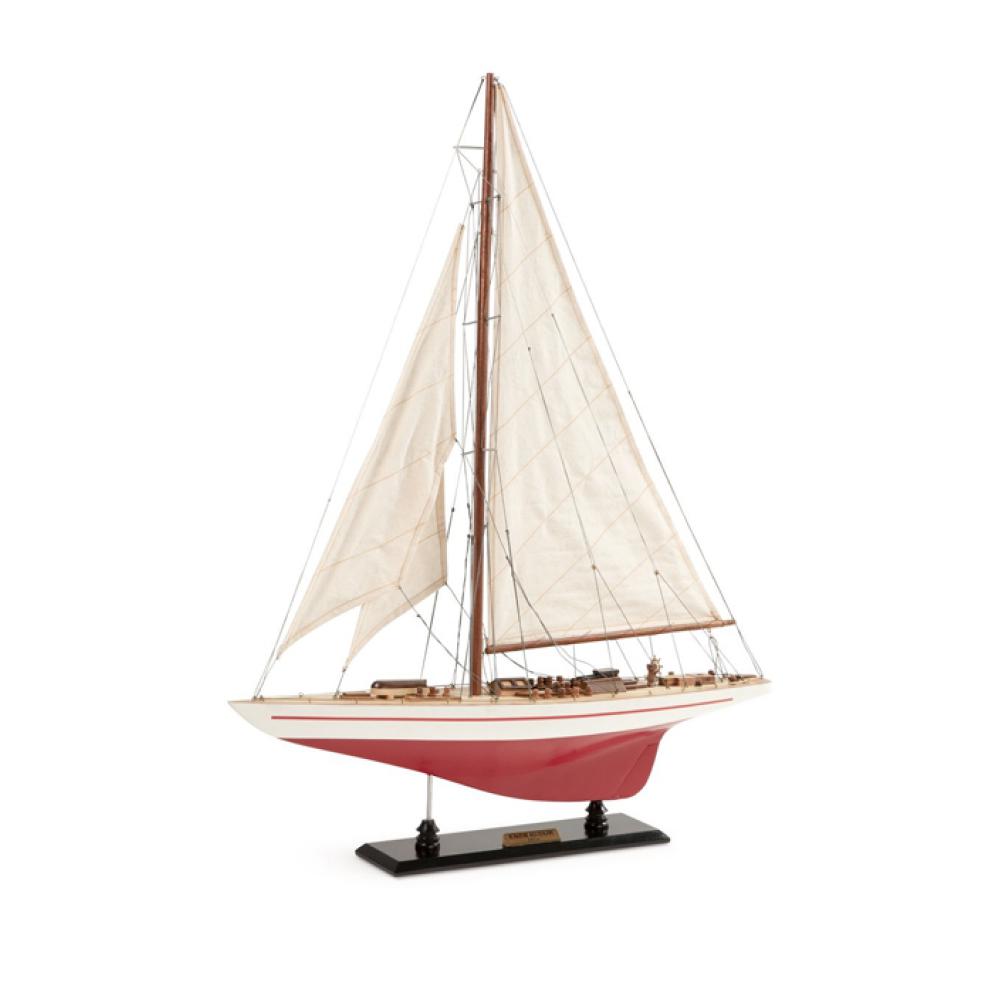Model of the yacht Endeavor, Authentic Models, RUB 77,990 (St-James in the Vremena Goda Galleries)