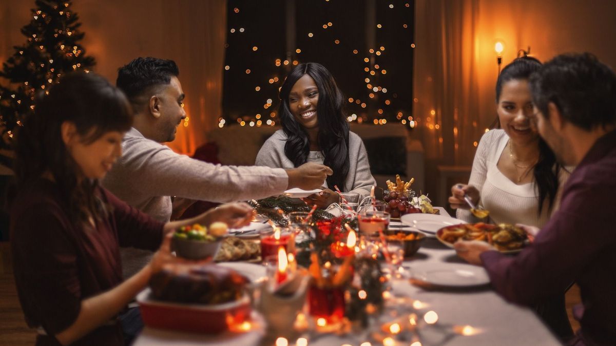 Meals, news, gifts: how to approach Christmas Eve peacefully