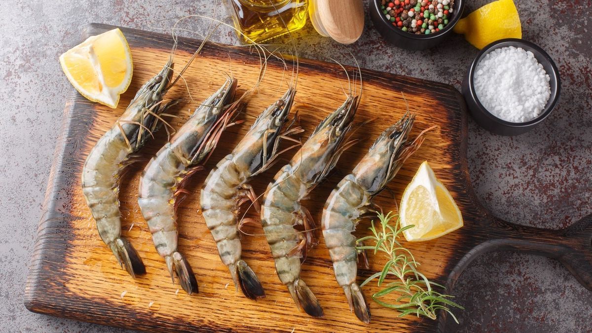 Product recall: prawns contaminated with potentially fatal flesh-eating bacteria