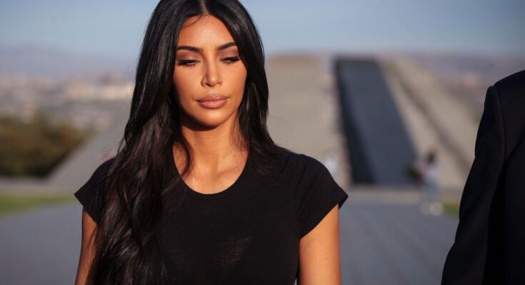 The fail of the week: Kim Kardashian praises the benefits of UV cabins