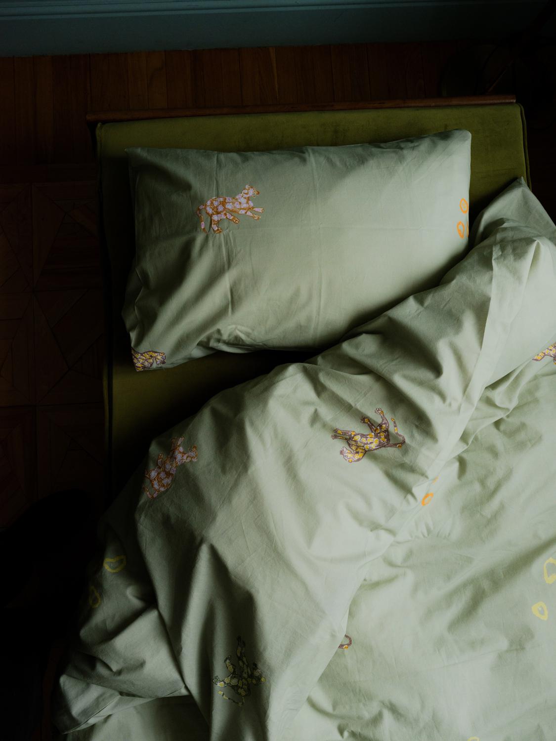 Duvet cover, pillowcase,   "Butterfly"  (M — 10 250 rubles, L — 15 400 rubles)