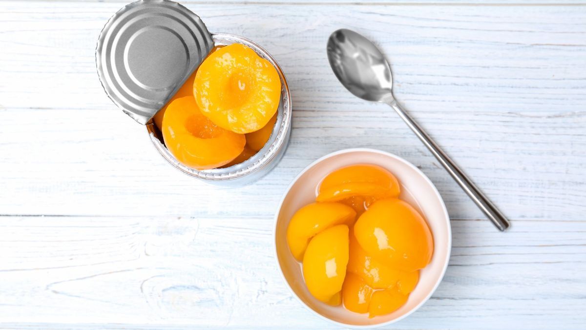 Canned fruit in winter: good or bad idea?